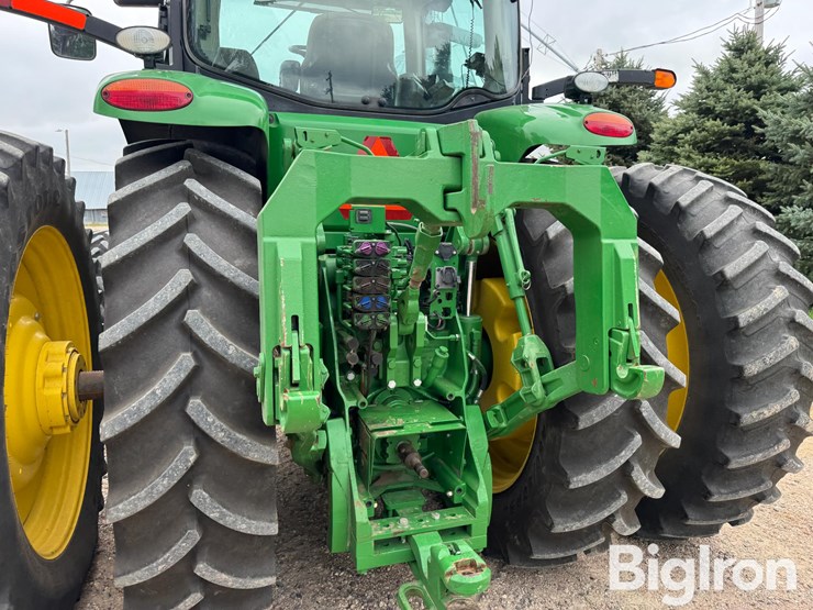 2013-john-deere-8310r-image-11