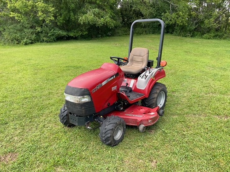 2005-case-ih-dx25e-image-1
