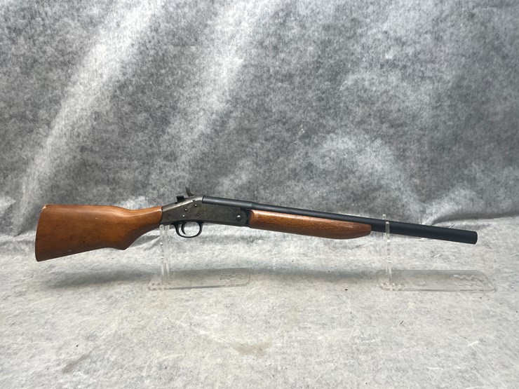 #6556-•-h-&-r-topper-88-12-ga-shotgun,-sn:-au568q18-(princeton,-mn)-image-1