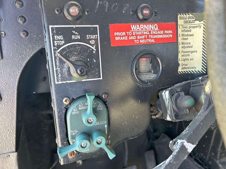 1989-am-general-m998-image-11