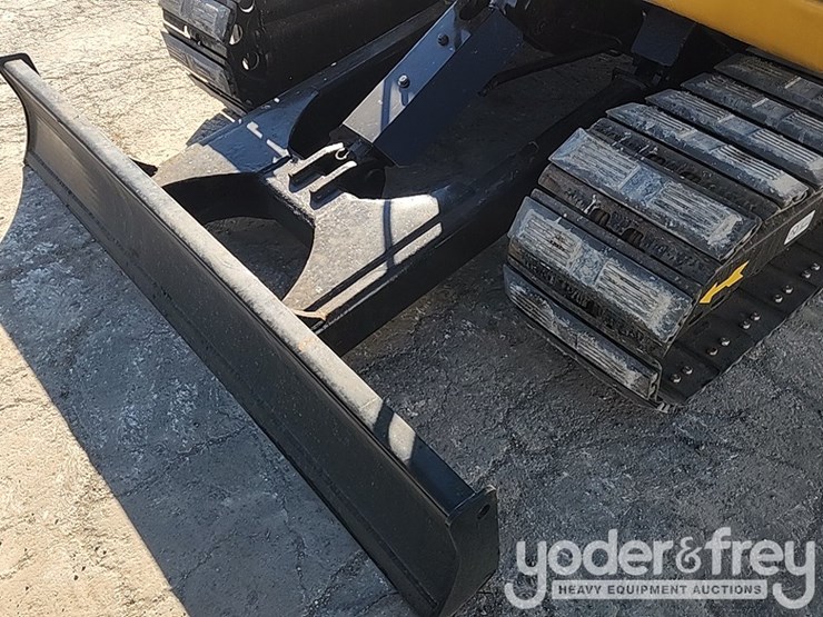 2018-caterpillar-305.5-image-21