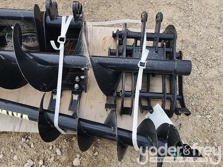 2025-caterpillar-301.8-image-6