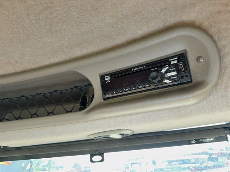 2017-case-ih-magnum-250-image-99