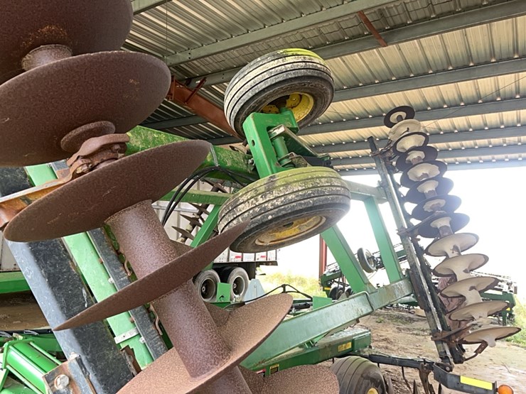 john-deere-637-image-11