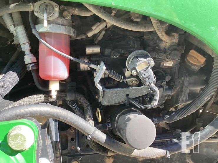 2011-john-deere-3720-image-10