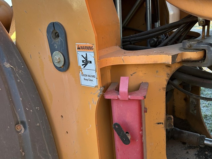 2014-case-721f-xr-image-24