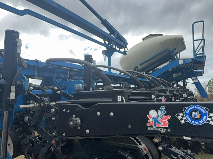 kinze-3660-image-94