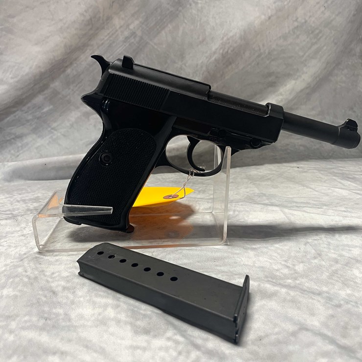 #5184 • Walther P1, 9mm Luger Semi-Auto Pistol, SN: 102905W7.88, (Neenah, WI)