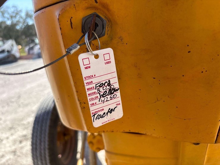 ford-tractor-image-23