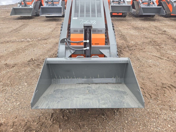 2024-hrc700-hurricane-mini-skid-steer-image-6