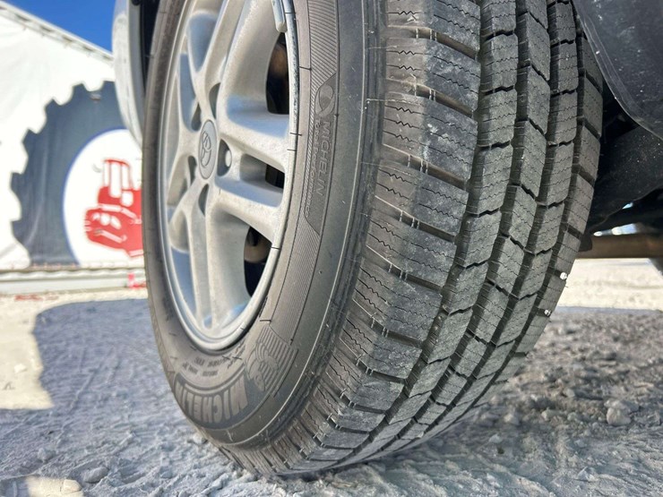 2003-toyota-rav4-image-28