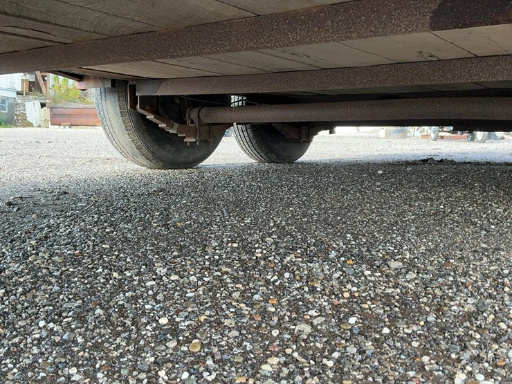 #2150-•-turnbow-gooseneck-4-horse-trailer-image-54