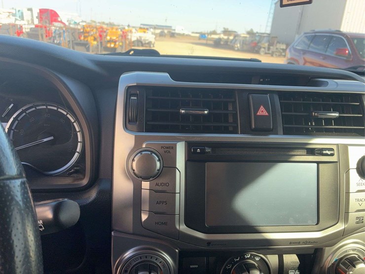 2016-toyota-4-runner-image-19