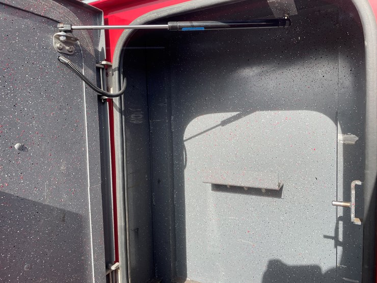 #3822-•-2019-peterbilt-heavy-rotator-truck-(has-mn-title-in-delay,-may-take-6-8-weeks)-image-108