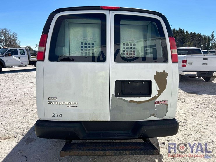 2012-gmc-3500-image-24