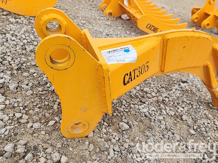 2025-caterpillar-305-image-5