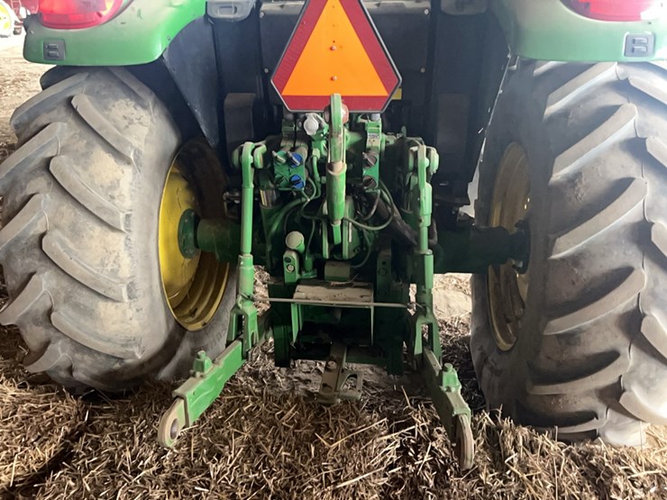 john-deere-340-image-10