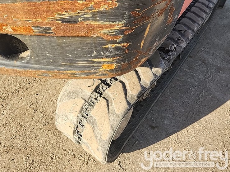 2017-kubota-kx033-4-image-17