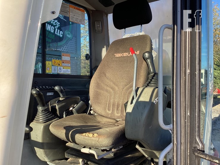 2019-takeuchi-tb290-image-16