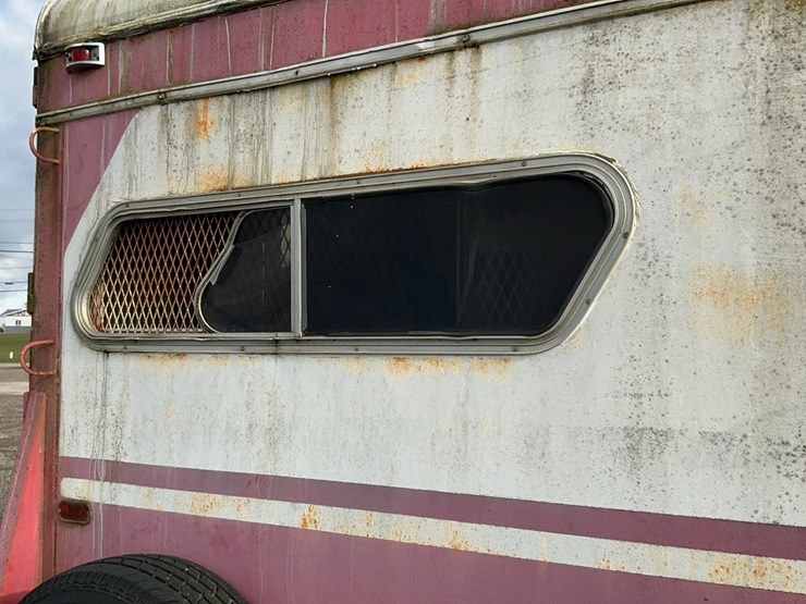 #2150-•-turnbow-gooseneck-4-horse-trailer-image-44