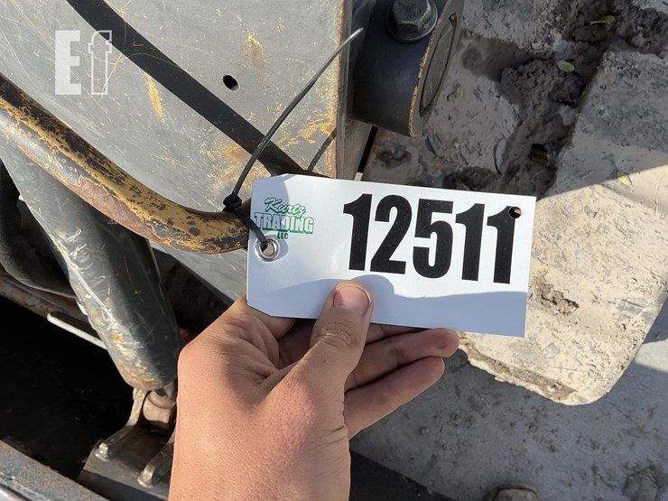 2018-new-holland-c232-image-21