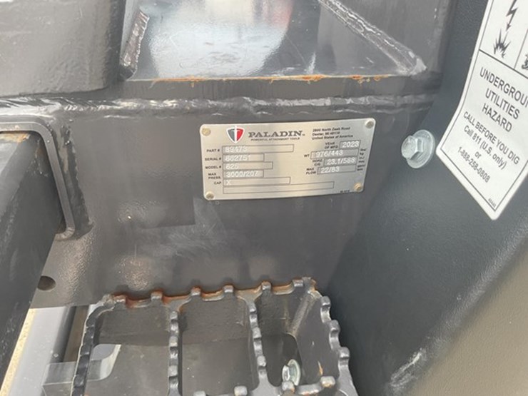 #83-•-2023-bradco-625-trencher-image-14