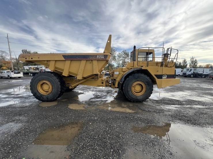 1995-caterpillar-d25d-image-3