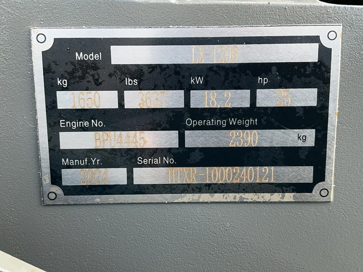 #1050-•-2024-lynx-lx-1200-mini-skid-steer-loader-image-17