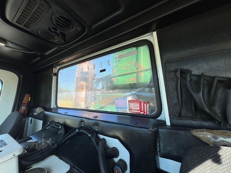 2015-mack-leu633-image-40