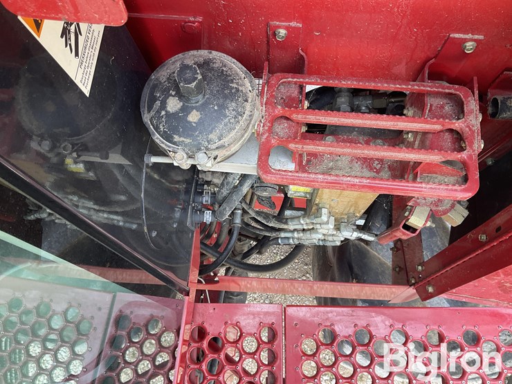 2008-case-ih-2588-image-11