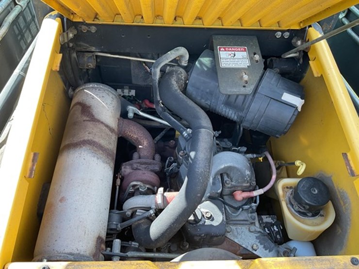 2007-new-holland-l185-image-12