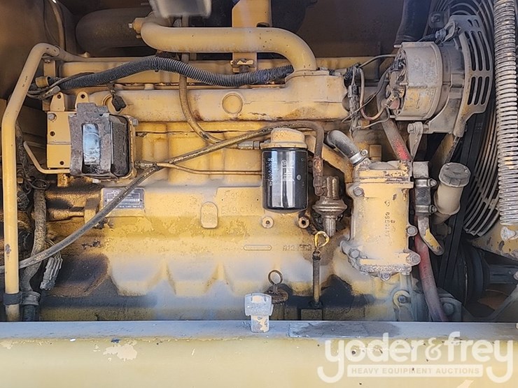 1995-deere-670b-image-23