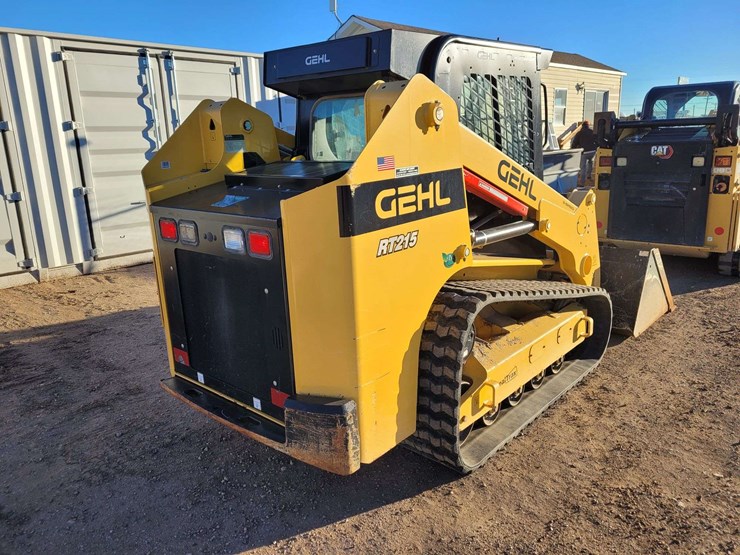2022-gehl-rt215-image-4