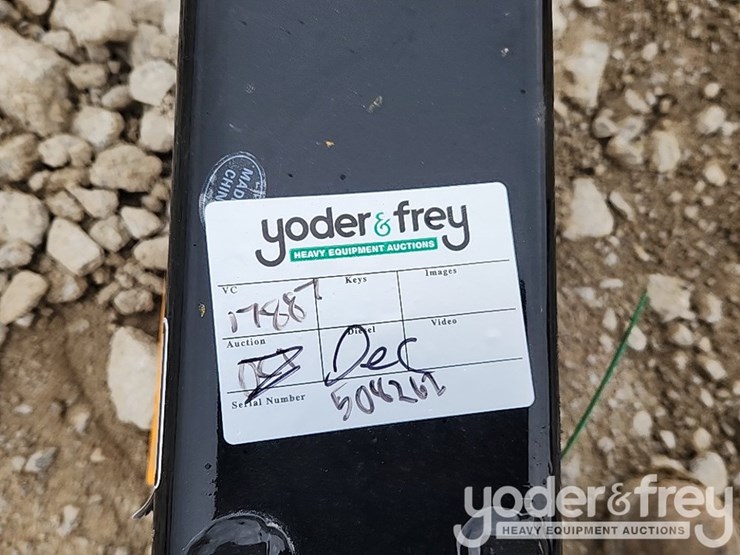 unused-2025-log-splitter-to-suit-mini-skidsteer-image-10