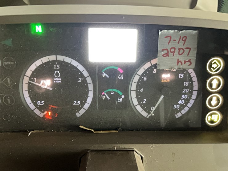 john-deere-340-image-14