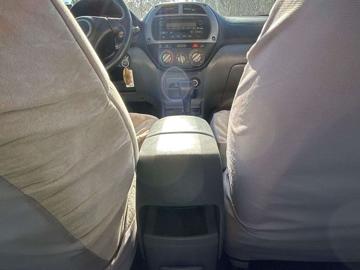 2003-toyota-rav4-image-22