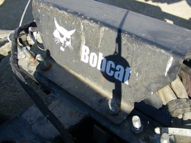#84-•-bobcat-v-blade-96-snow-plow-image-4