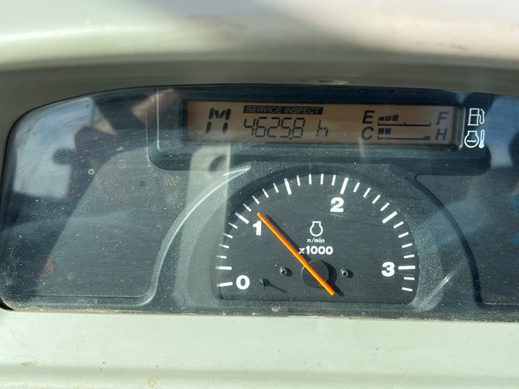 kubota-l4240-image-11