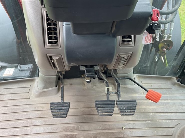 2006-case-ih-mxu135-image-26