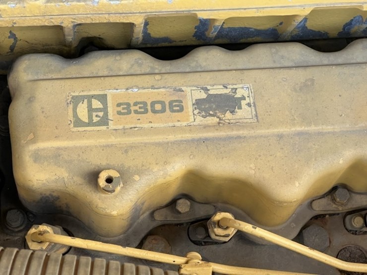 1990-caterpillar-d30d-image-16