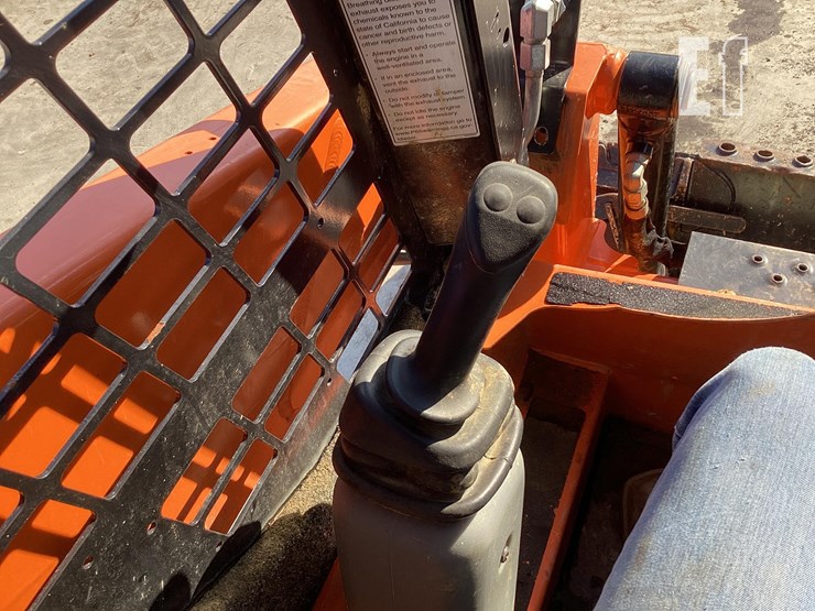 2021-gehl-rt105-image-18