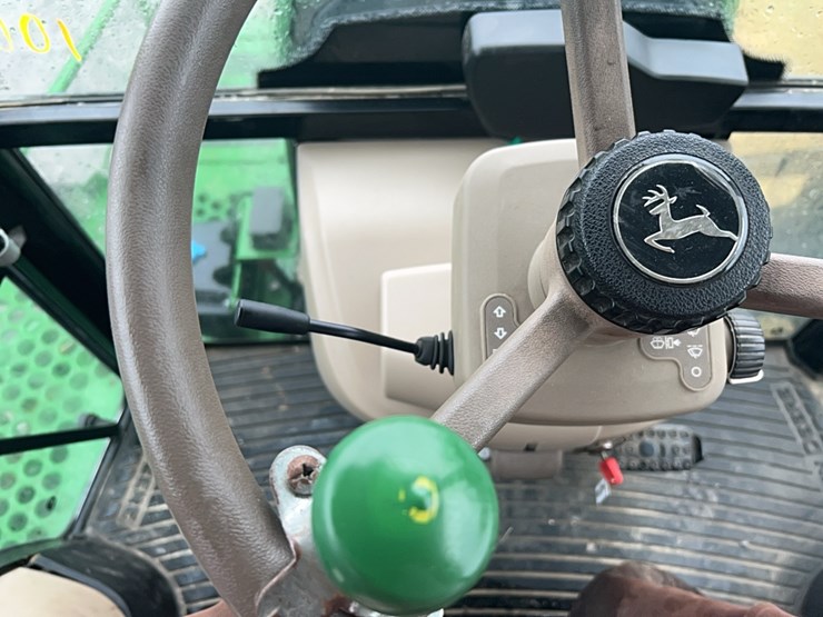 john-deere-r-image-32