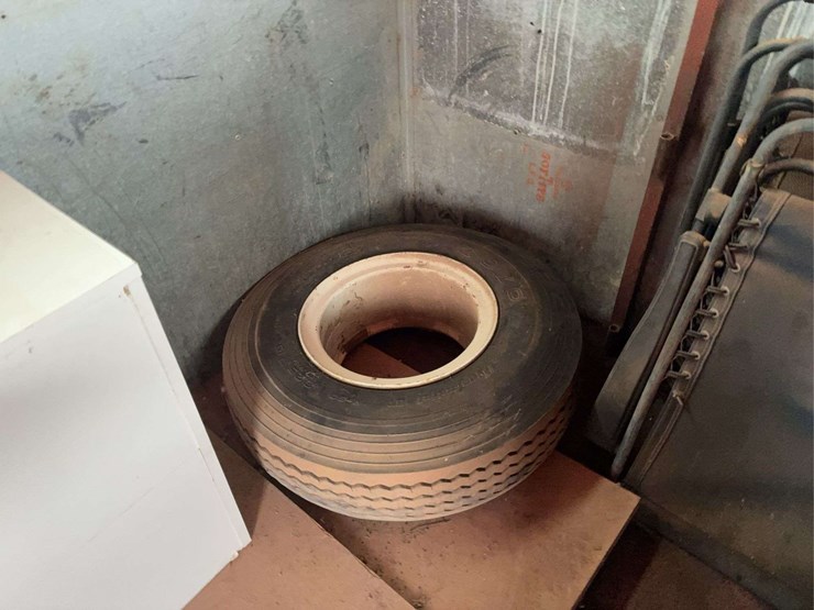 horse-transport-5th-wheel-livestock-trailer-image-17