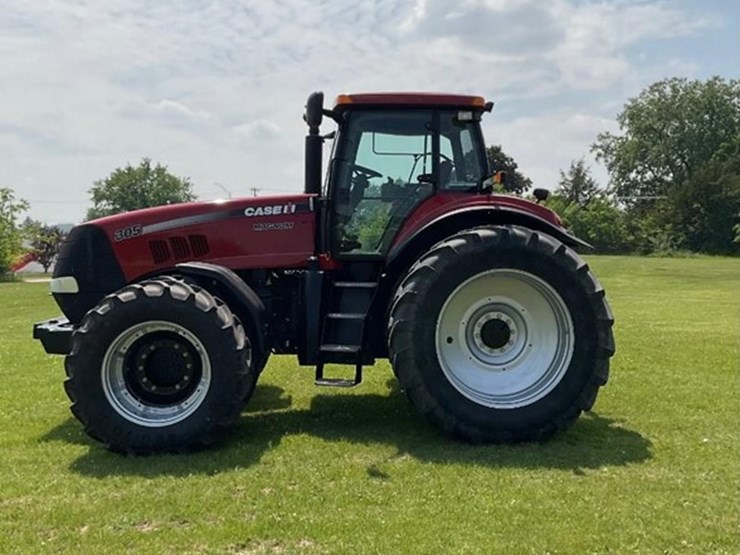 2010-case-ih-magnum-305-image-4