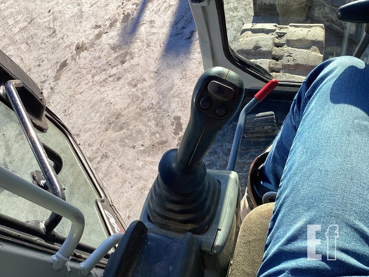 2019-takeuchi-tb290-image-20