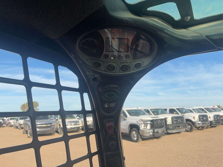 2021-bobcat-s590-image-14