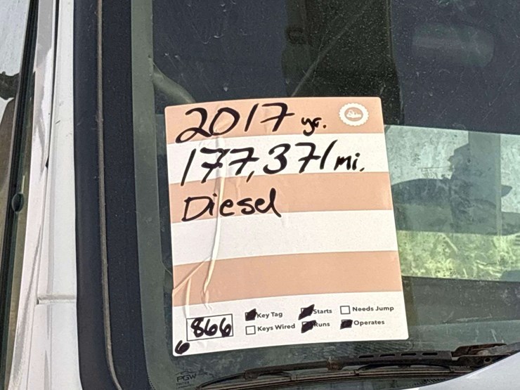 2017-freightliner-114sd-image-46