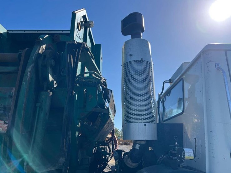 2015-mack-leu633-image-27