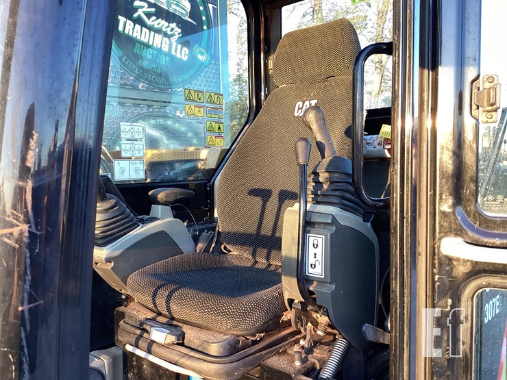 2017-caterpillar-307e2-image-16