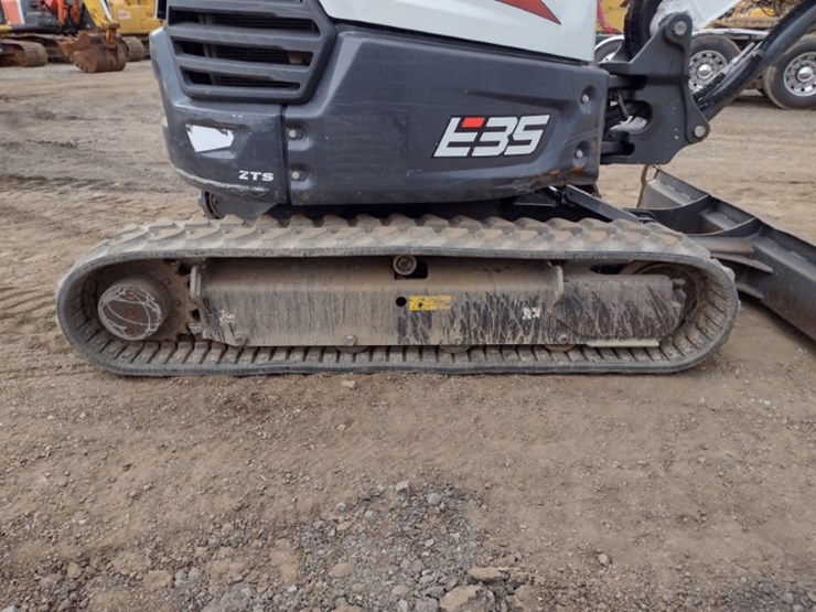 bobcat-e35i-image-35